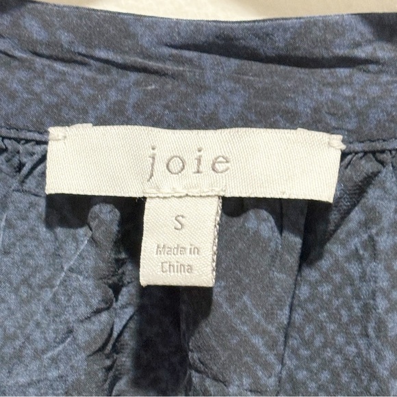 JOIE Women’s Black Blue Reptile Print TARIANA Blouse Long Cuff Button Up Size S - Picture 6 of 7